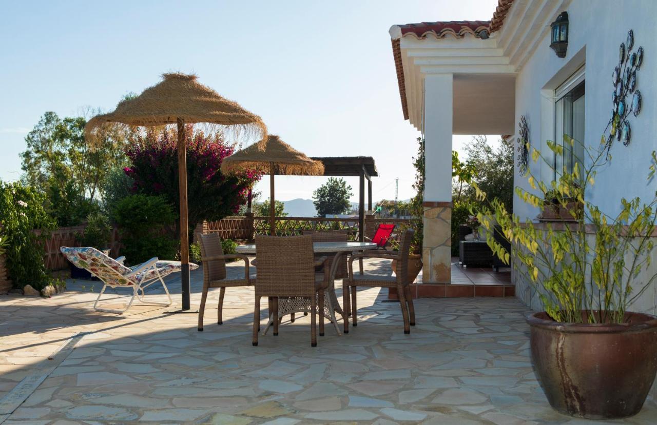 Hotel Cortijo De Salia Alcaucín Rum bild