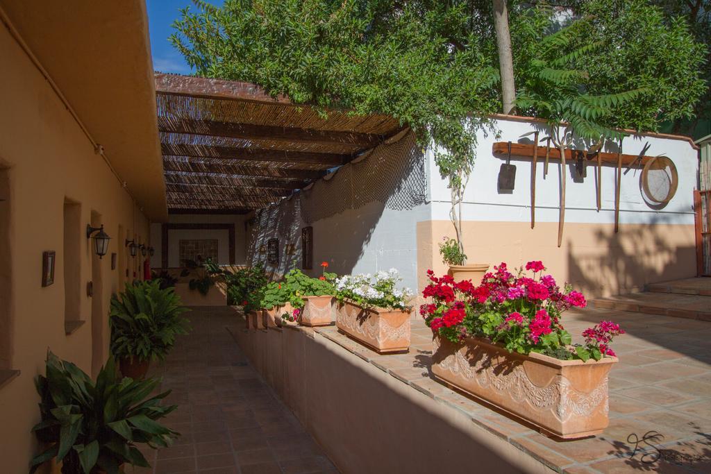 Hotel Cortijo De Salia Alcaucín Exteriör bild