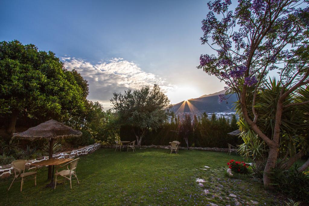 Hotel Cortijo De Salia Alcaucín Exteriör bild