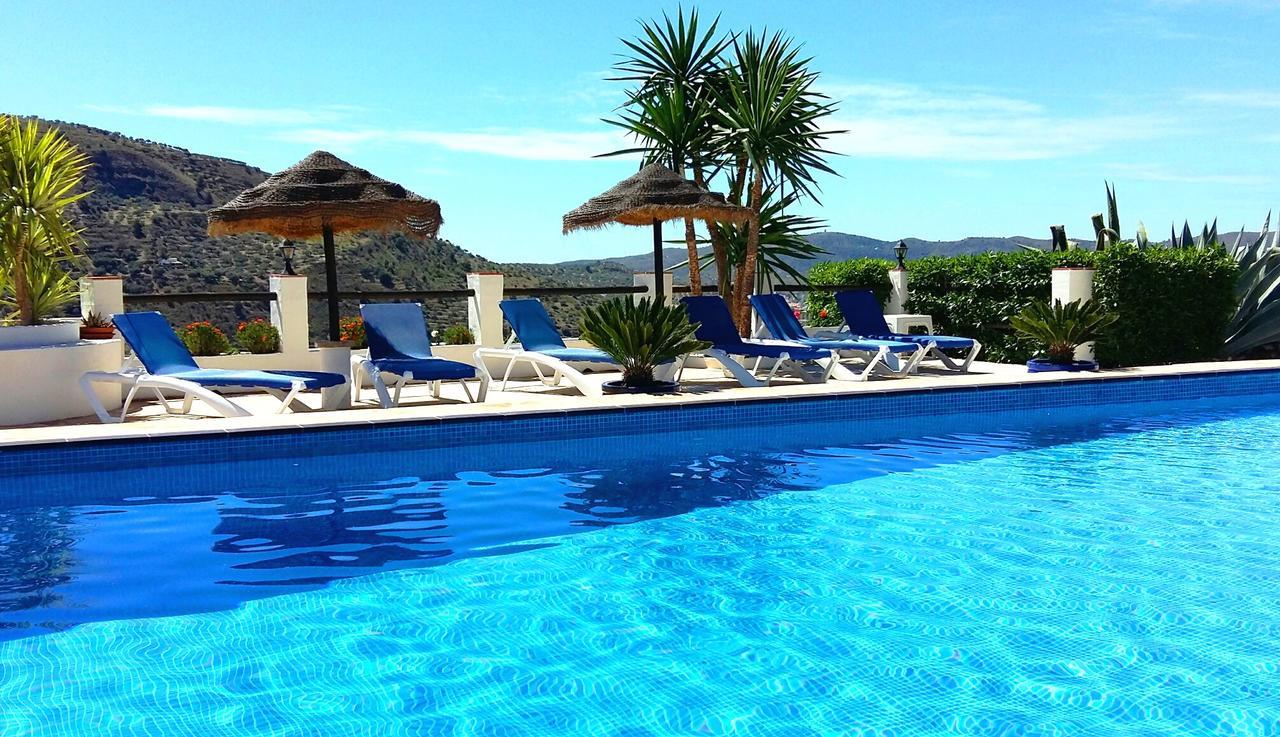 Hotel Cortijo De Salia Alcaucín Exteriör bild