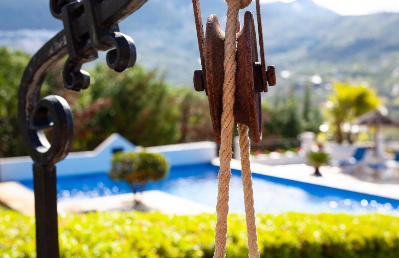 Hotel Cortijo De Salia Alcaucín Exteriör bild