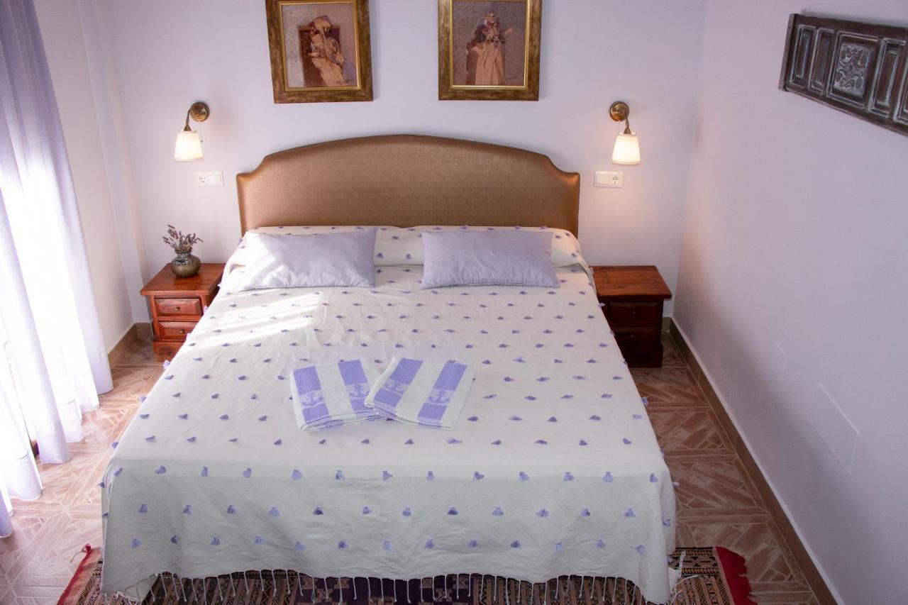 Hotel Cortijo De Salia Alcaucín Exteriör bild