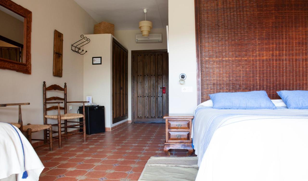 Hotel Cortijo De Salia Alcaucín Exteriör bild