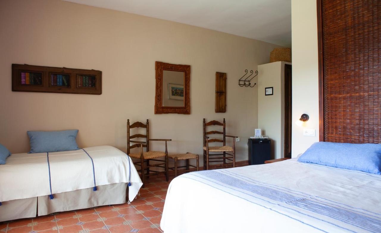 Hotel Cortijo De Salia Alcaucín Exteriör bild