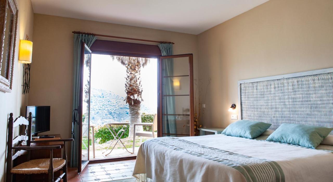 Hotel Cortijo De Salia Alcaucín Exteriör bild