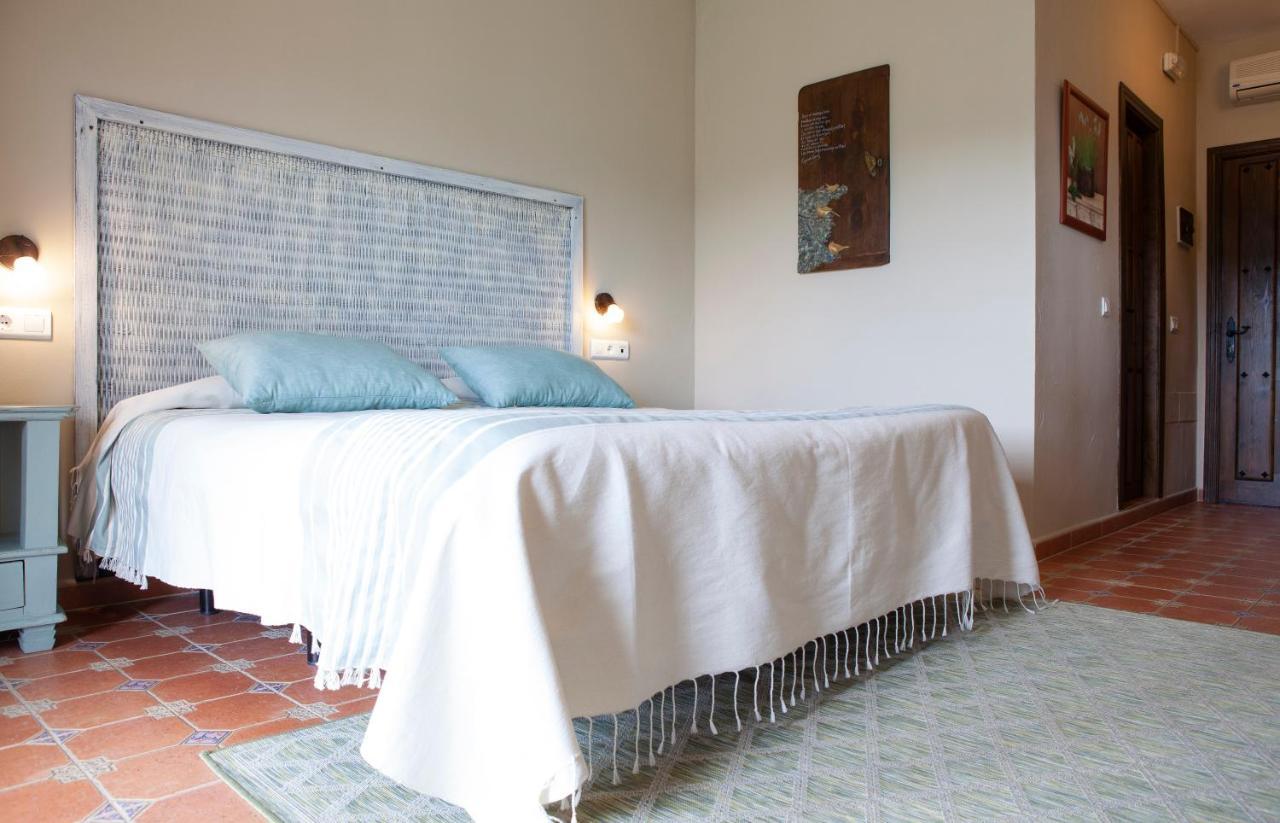 Hotel Cortijo De Salia Alcaucín Exteriör bild